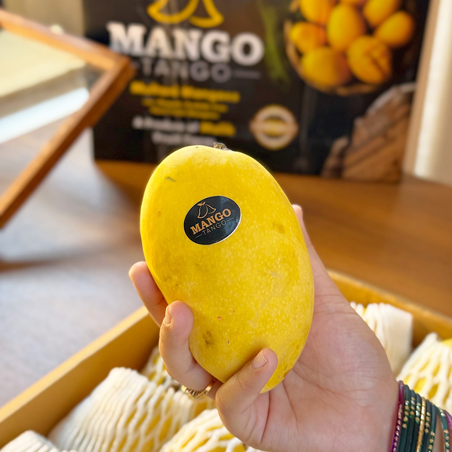 Premium Multani White Chaunsa Mangoes (10 KG) – Export Quality | Mango Tango