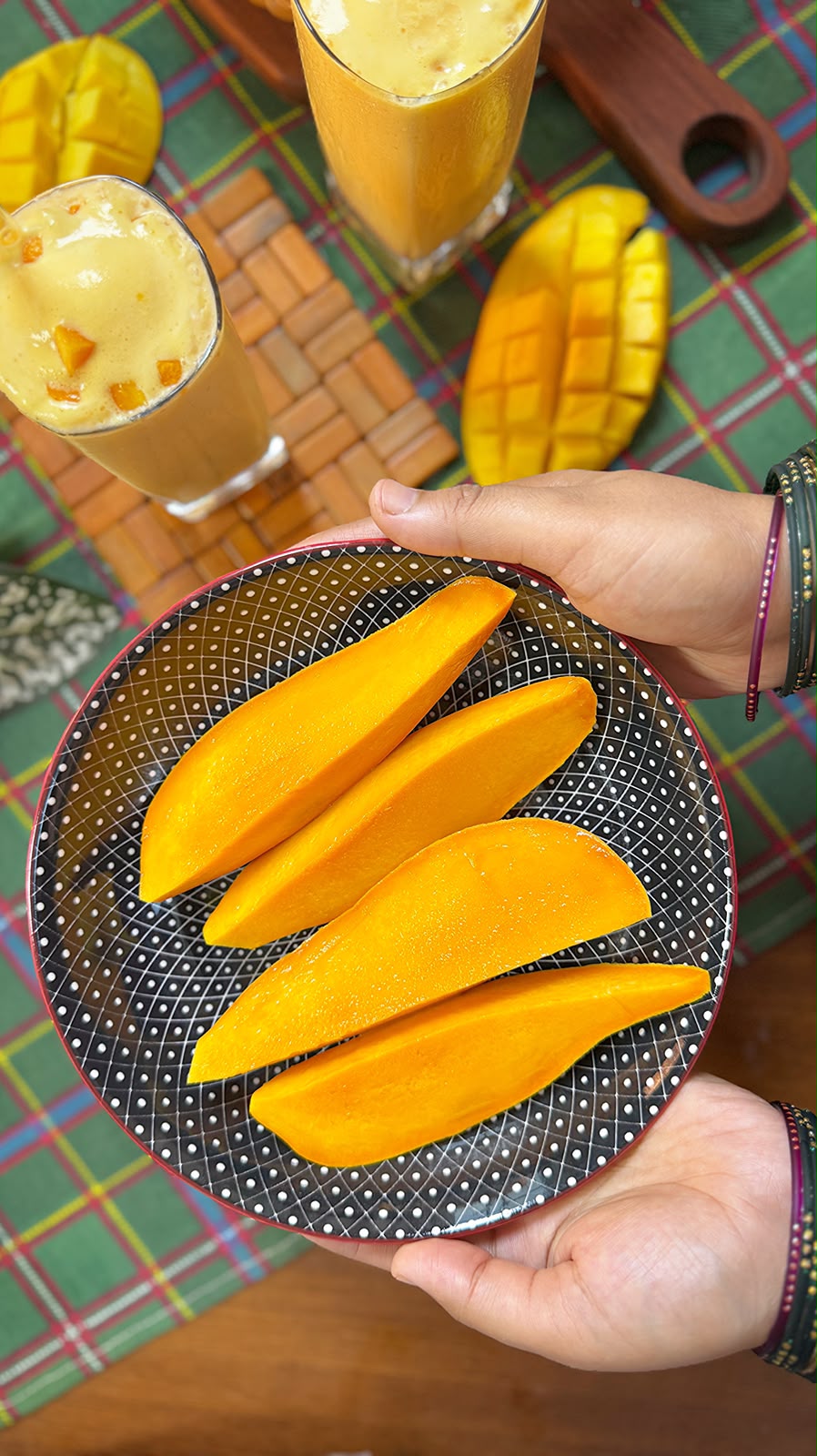 Premium Quality Sindhri Mangoes - Export Quality | Mango Tango